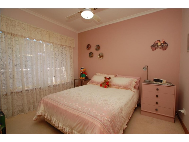 12 Alfonso Drive, Hallett Cove SA 5158