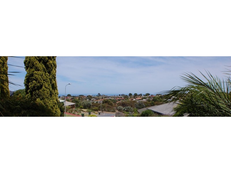 12 Alfonso Drive, Hallett Cove SA 5158