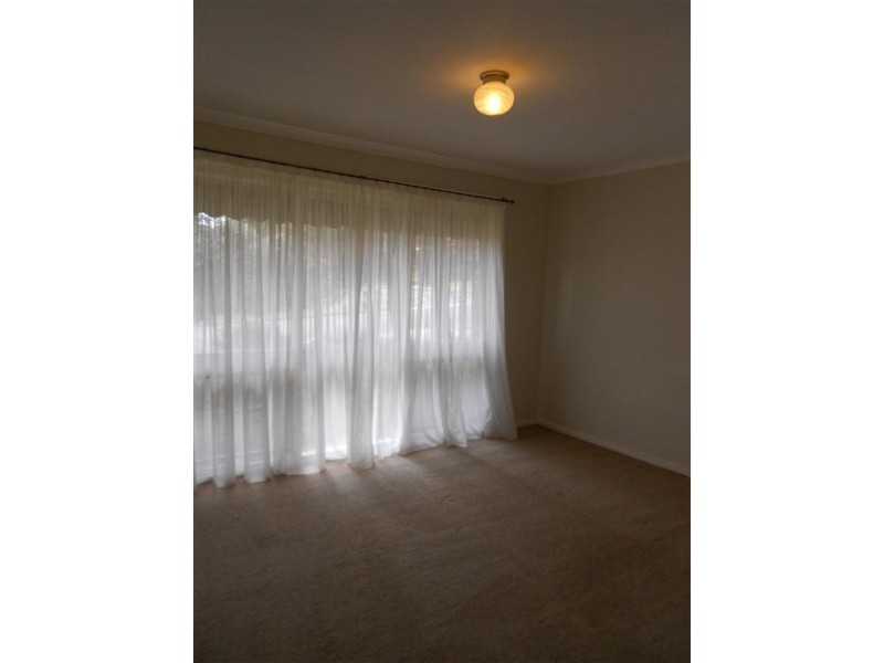 11 Medina Street, Aberfoyle Park SA 5159