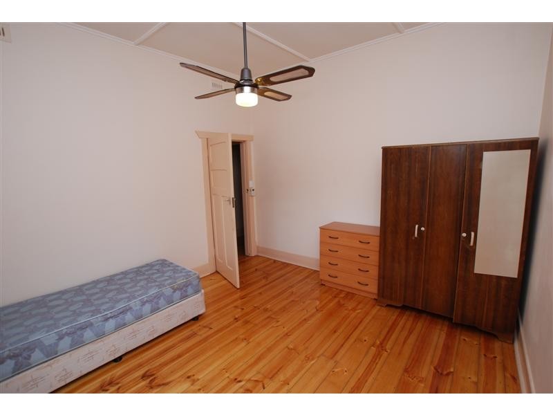 19 Johnstone Road, Oaklands Park SA 5046