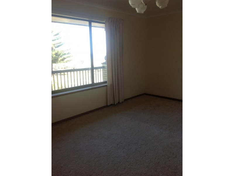 173 Esplanade, Port Noarlunga South SA 5167