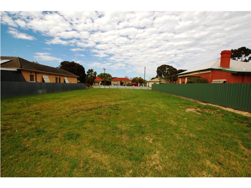 32 Wallala Avenue, Park Holme SA 5043