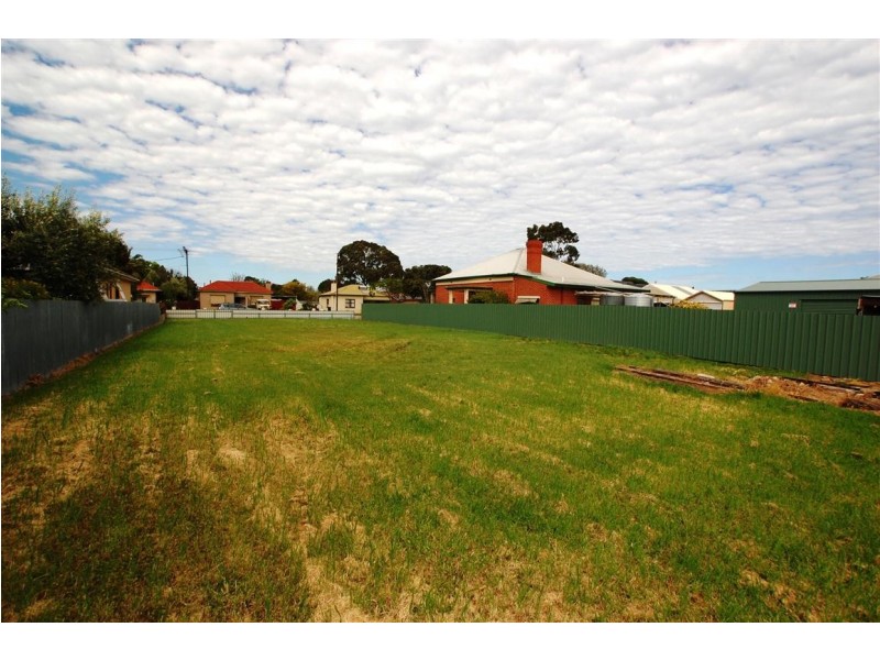 32 Wallala Avenue, Park Holme SA 5043