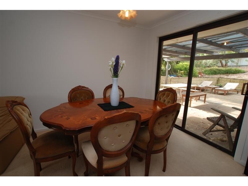 28 Sherwood Avenue, Happy Valley SA 5159