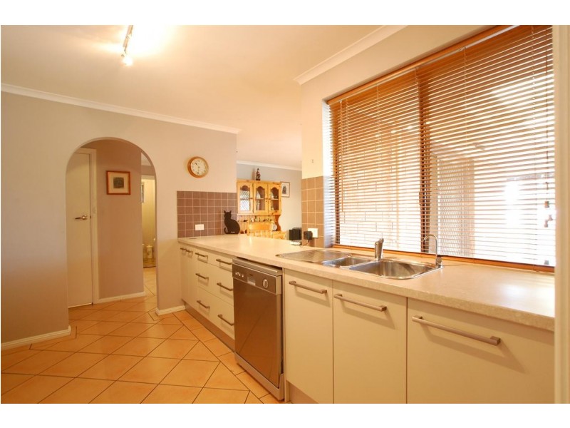 24 Young Street, Reynella SA 5161