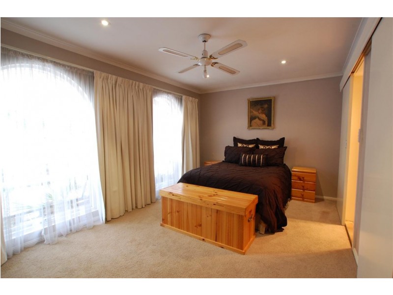 24 Young Street, Reynella SA 5161