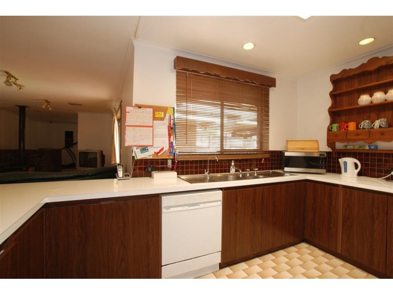 4 Shiraz Court, Aberfoyle Park SA 5159