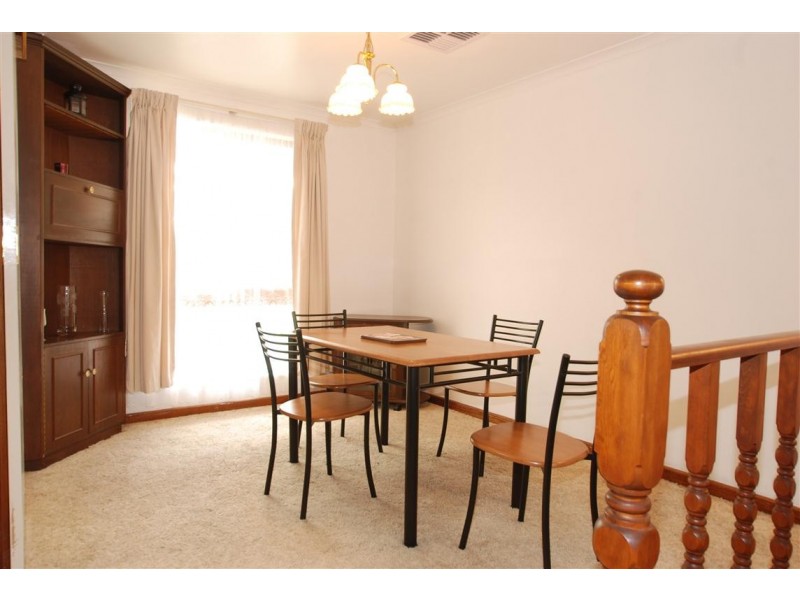 4 Shiraz Court, Aberfoyle Park SA 5159