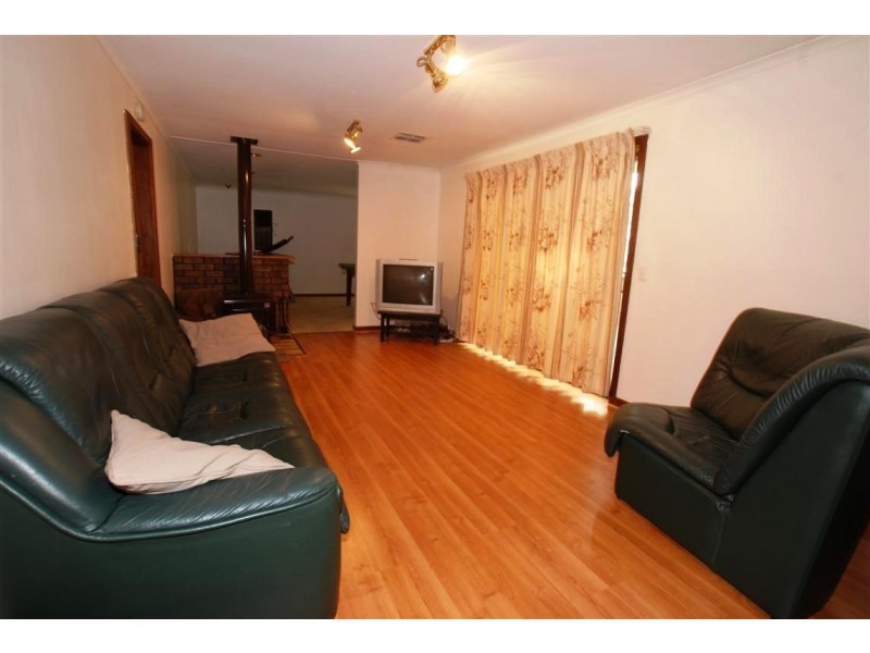 4 Shiraz Court, Aberfoyle Park SA 5159