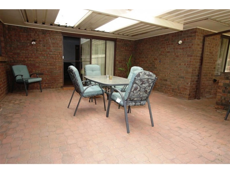 4 Shiraz Court, Aberfoyle Park SA 5159