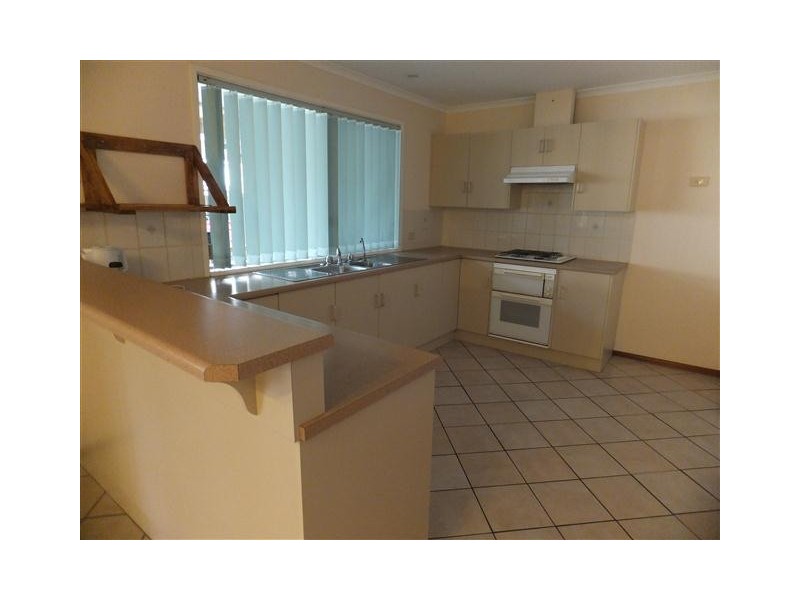 27 ZABICA AVENUE, Woodcroft SA 5162