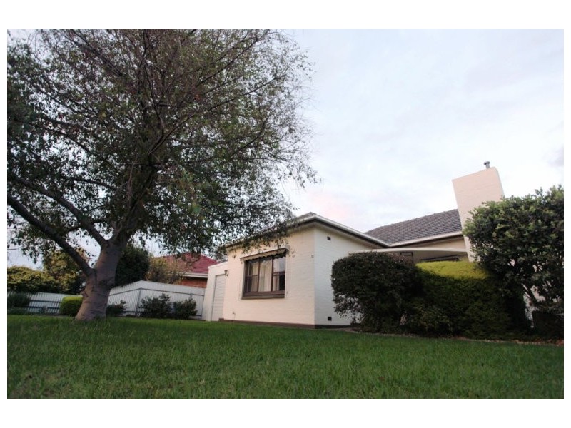 15 Finchley Street, Clovelly Park SA 5042