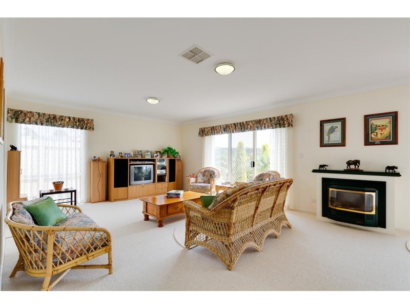 38 Ironbark Avenue, Flagstaff Hill SA 5159