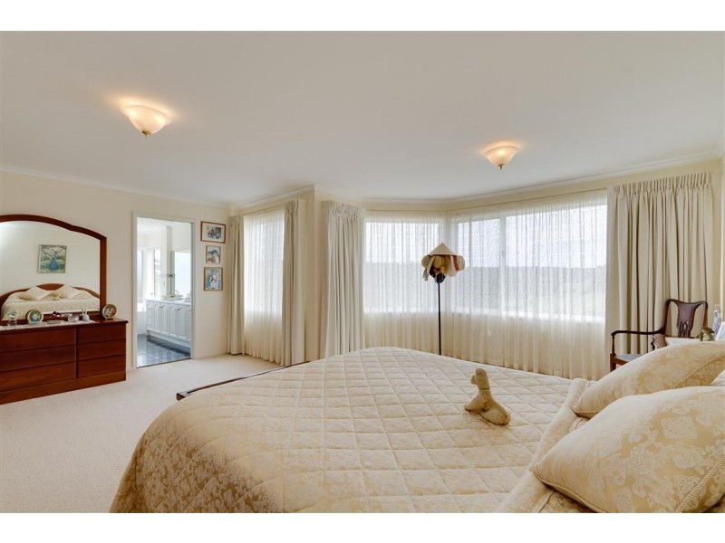 38 Ironbark Avenue, Flagstaff Hill SA 5159