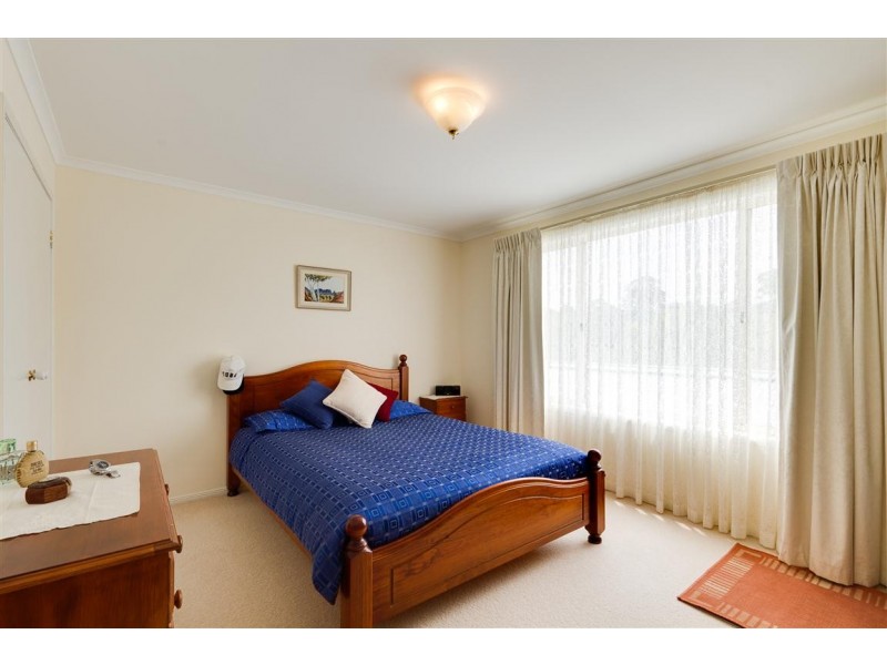 38 Ironbark Avenue, Flagstaff Hill SA 5159