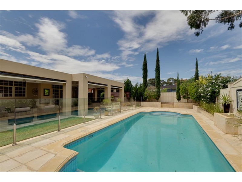 19 Thomas Street, Clarence Gardens SA 5039