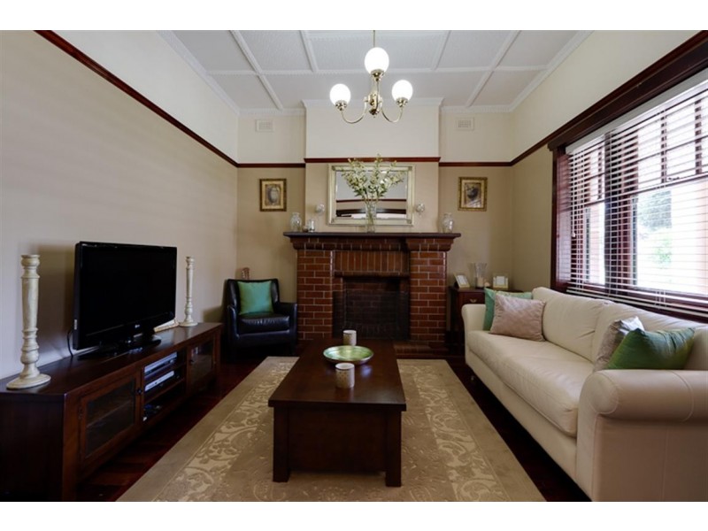 19 Thomas Street, Clarence Gardens SA 5039