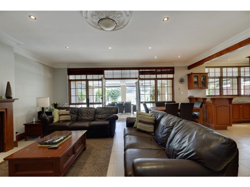 19 Thomas Street, Clarence Gardens SA 5039