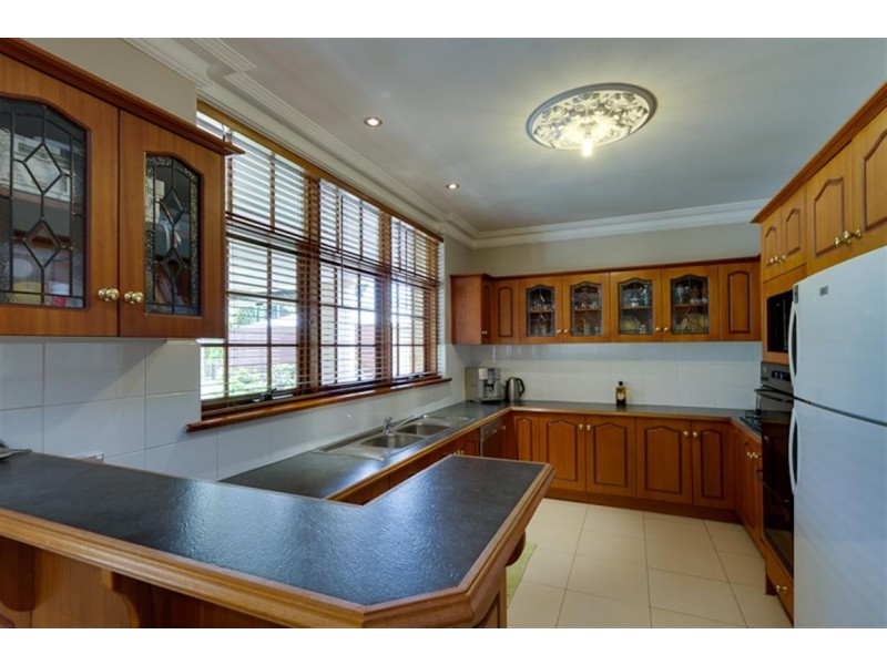 19 Thomas Street, Clarence Gardens SA 5039