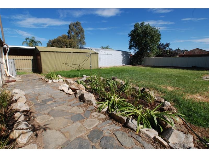 4 Pildappa Avenue, Park Holme SA 5043