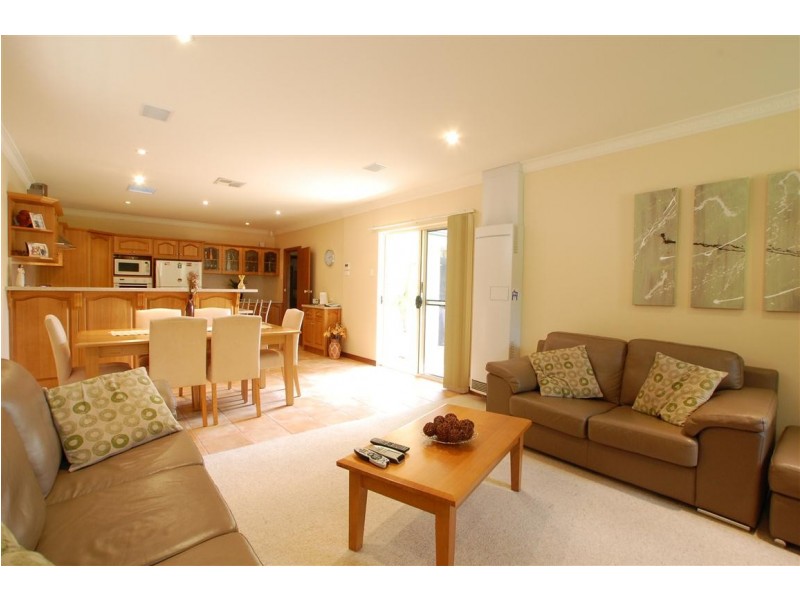 12 John Street, Seacliff Park SA 5049