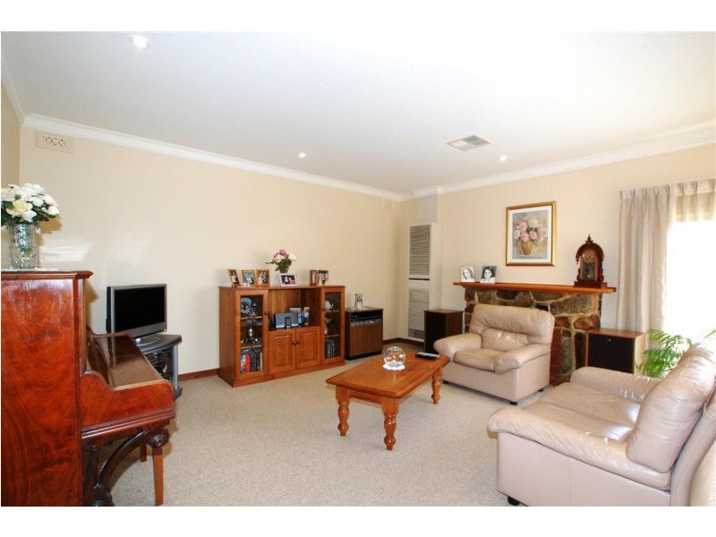 12 John Street, Seacliff Park SA 5049