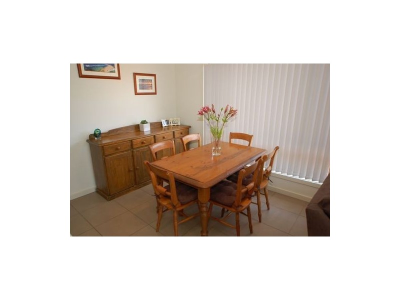 27 Burton Avenue, Park Holme SA 5043