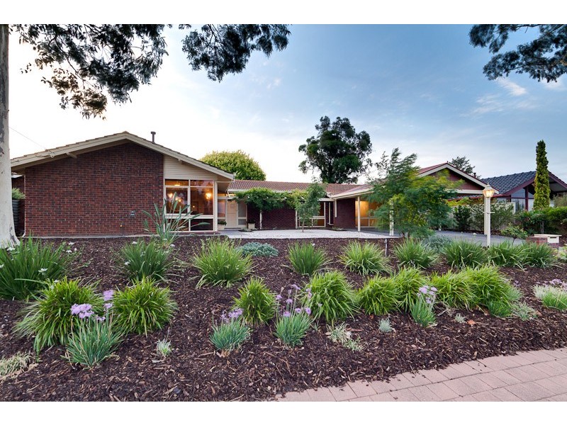 10 Bellaview Road, Flagstaff Hill SA 5159