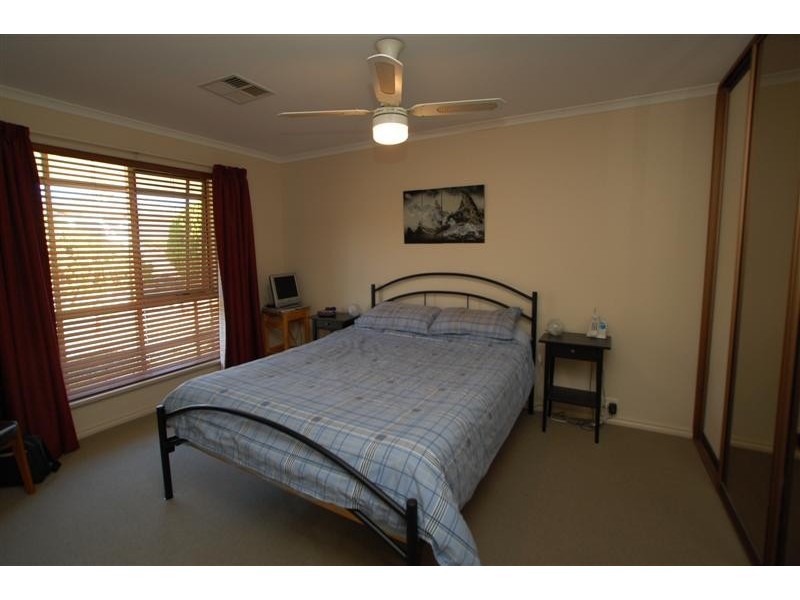 4 Tuscanny Way, Woodcroft SA 5162