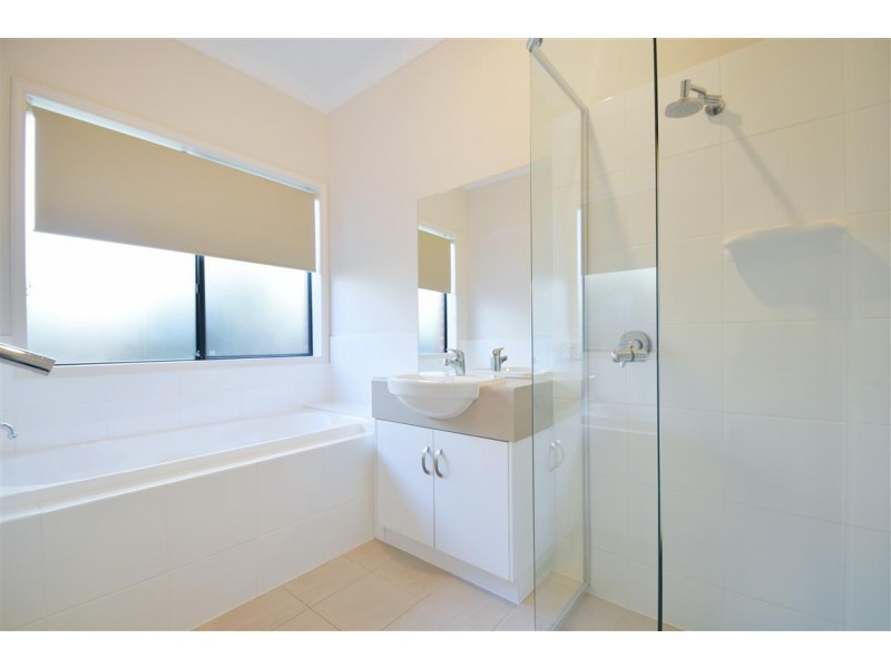 2 Don Avenue, Seacliff Park SA 5049