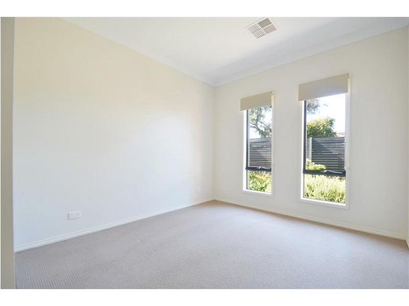 2 Don Avenue, Seacliff Park SA 5049