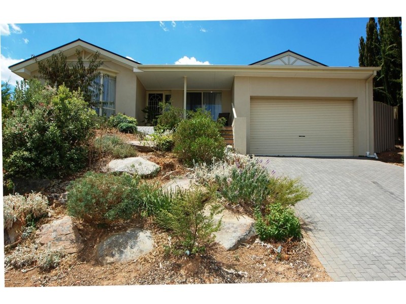 2 Ridge Place, Aberfoyle Park SA 5159