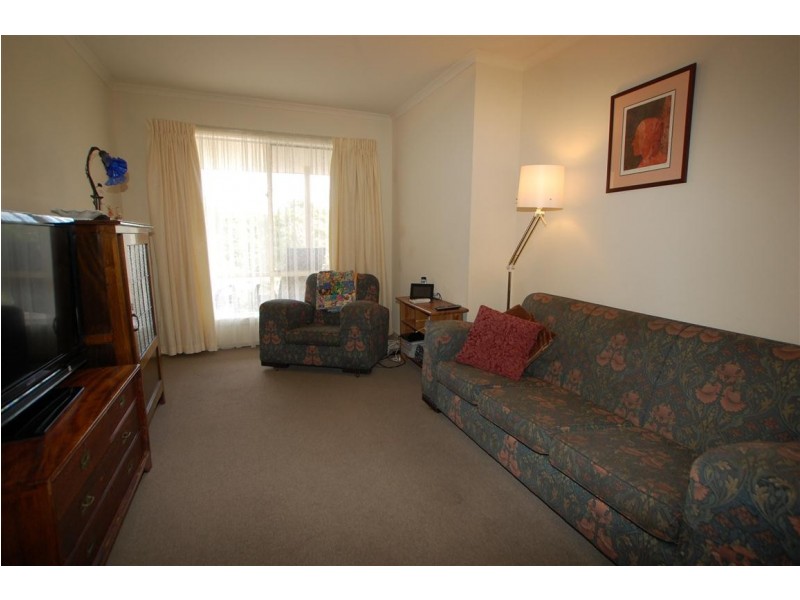 2 Ridge Place, Aberfoyle Park SA 5159