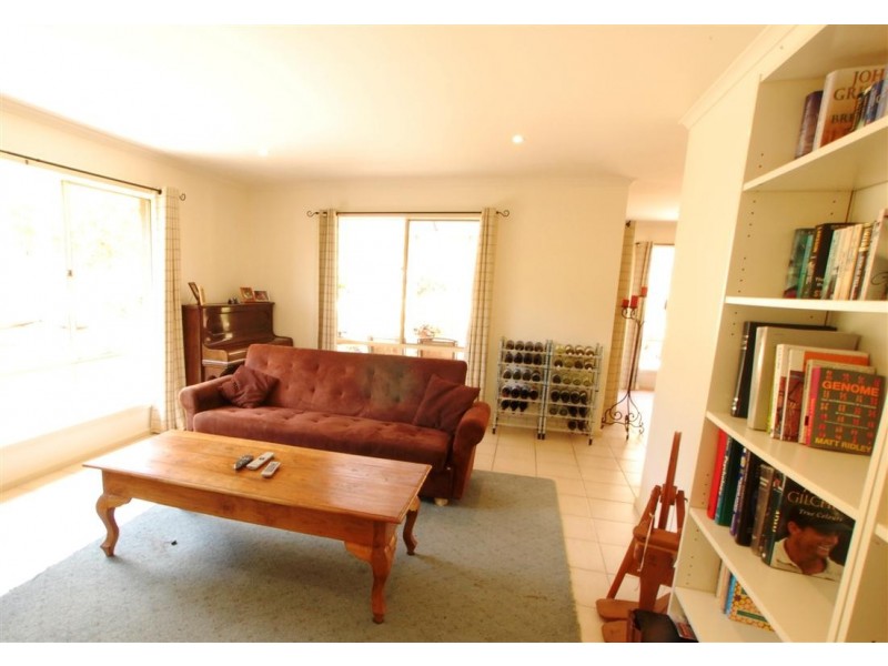 2 Ridge Place, Aberfoyle Park SA 5159