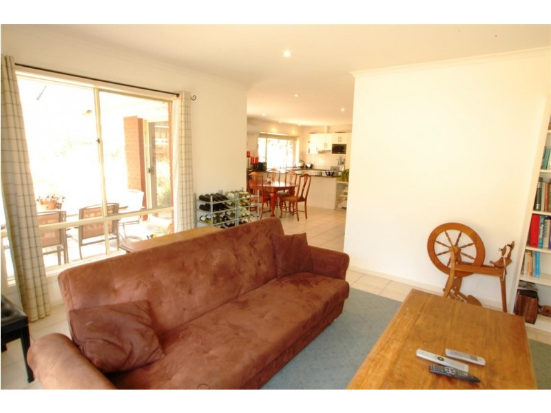 2 Ridge Place, Aberfoyle Park SA 5159