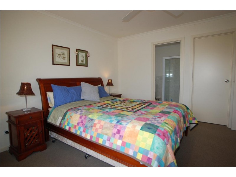 2 Ridge Place, Aberfoyle Park SA 5159