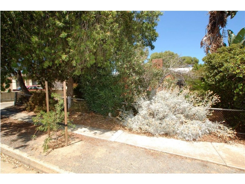 17 Second Avenue, Ascot Park SA 5043