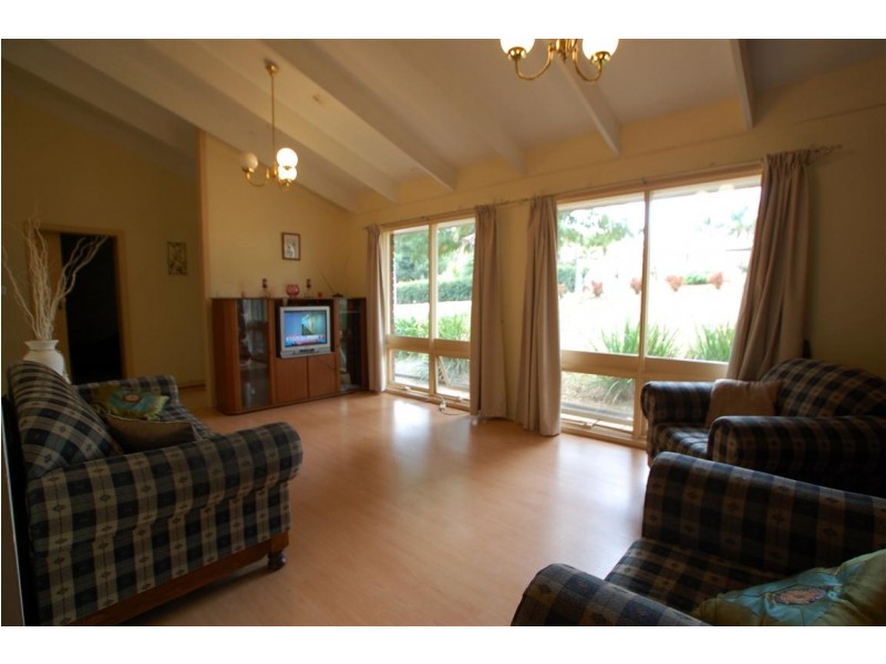 16 Blinkbrae Avenue, Happy Valley SA 5159