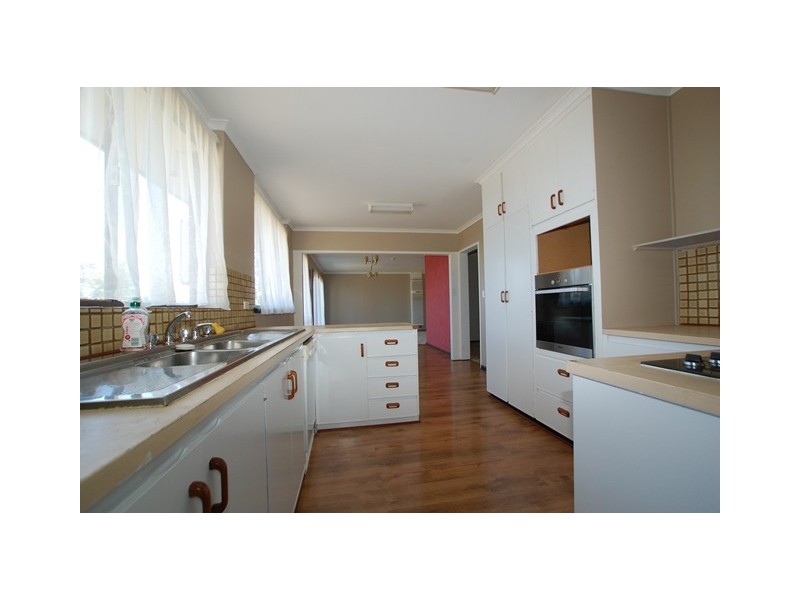 3 REDBANK, Happy Valley SA 5159