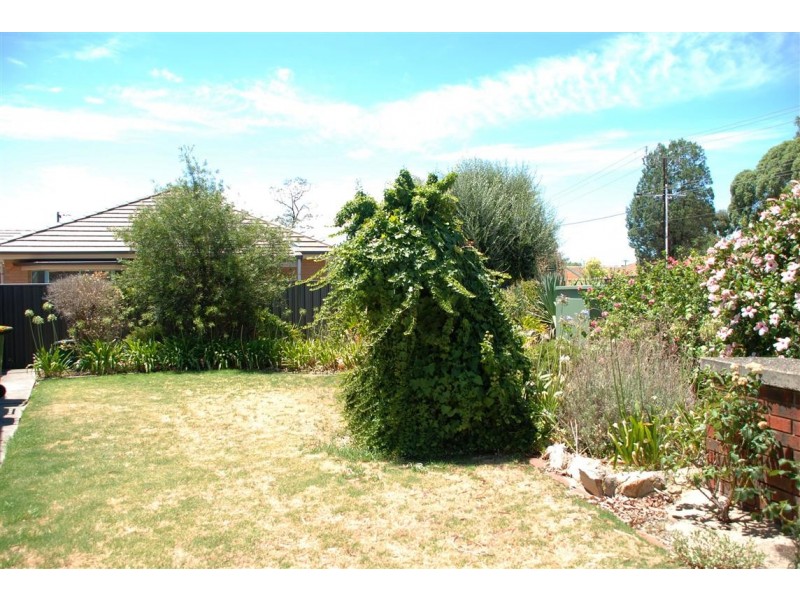 2/16 Finniss St, Marion SA 5043