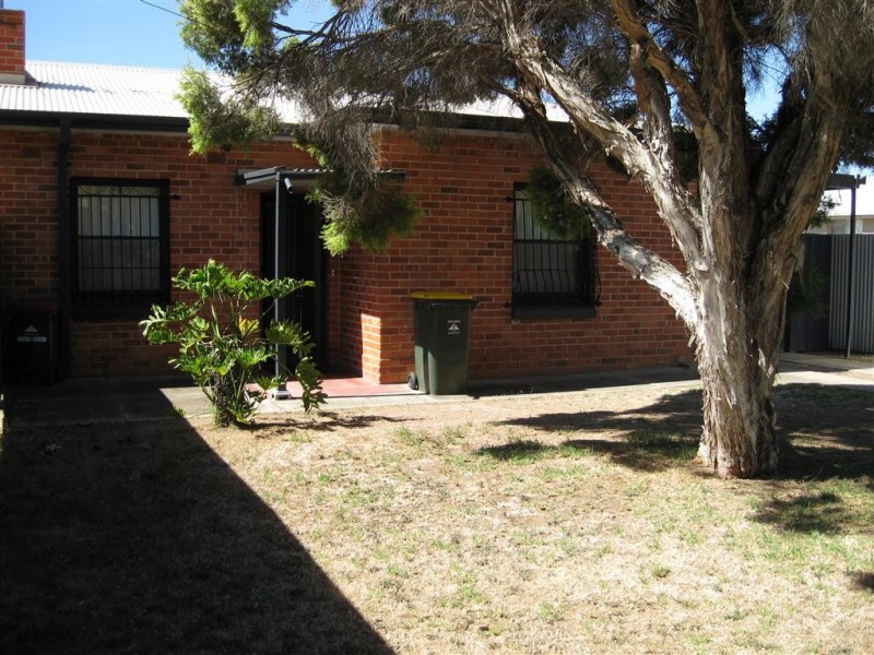 13 TIPARRA AVENUE, Park Holme SA 5043