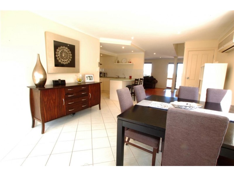 10 St Vincents Avenue, Hallett Cove SA 5158
