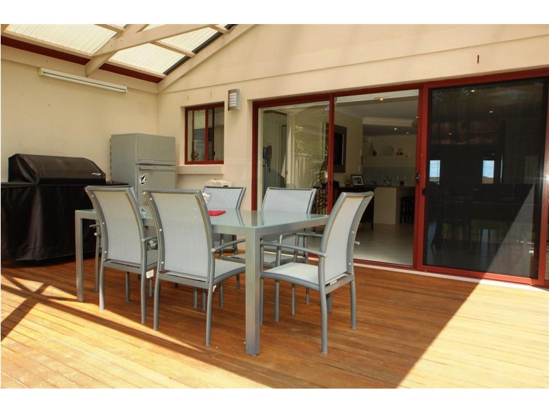 10 St Vincents Avenue, Hallett Cove SA 5158