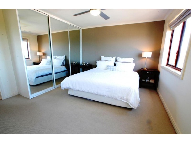 10 St Vincents Avenue, Hallett Cove SA 5158