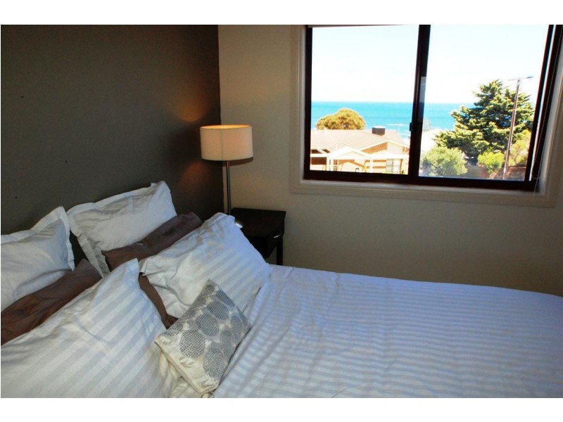 10 St Vincents Avenue, Hallett Cove SA 5158