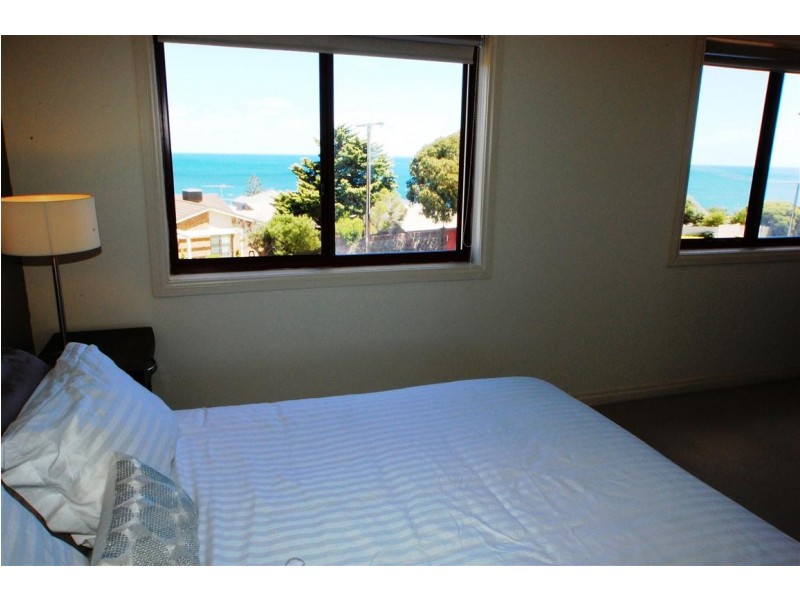 10 St Vincents Avenue, Hallett Cove SA 5158