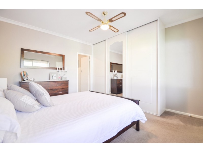 77 Beaconsfield Tce, Ascot Park SA 5043
