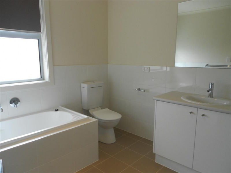 4 Fleming Avenue, Ridgehaven SA 5097