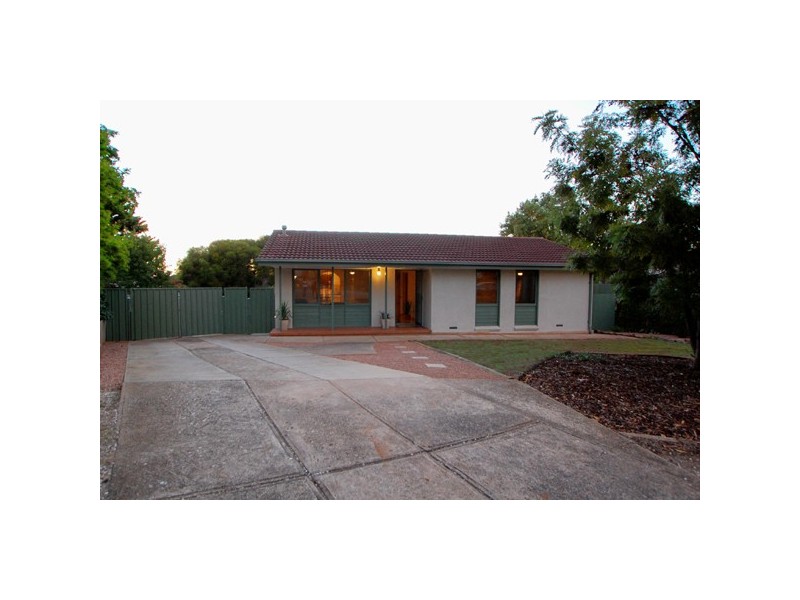 4 Hodge Court, Morphett Vale SA 5162