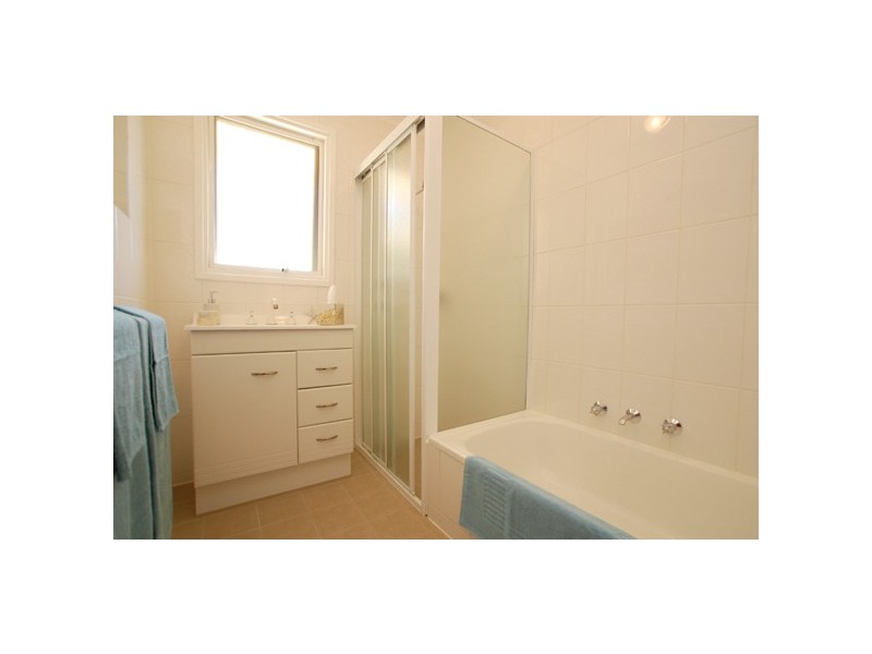 4 Hodge Court, Morphett Vale SA 5162
